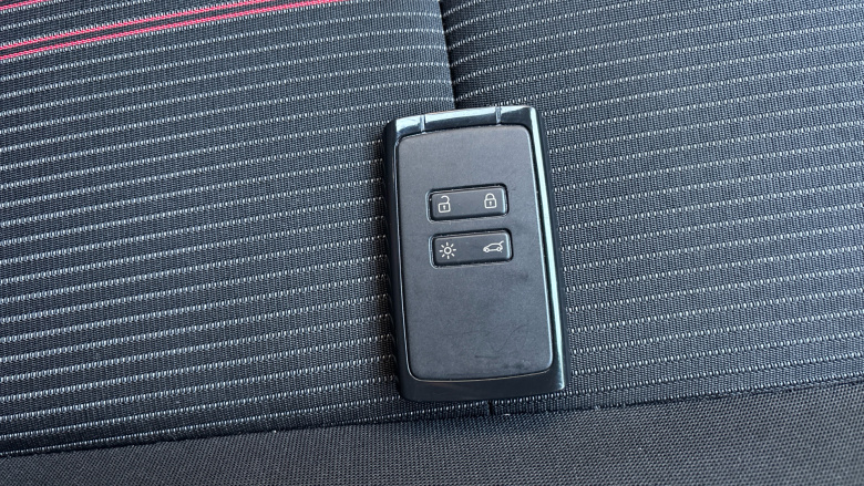 Renault Clio 1.6 E-TECH Hybrid 140 RS Line 5dr Auto Hybrid Hatchback